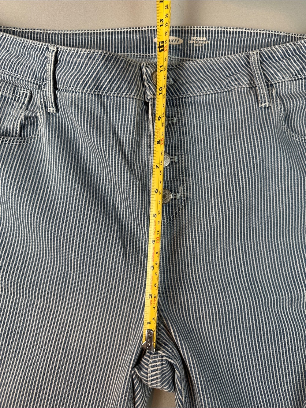 Old Navy Women’s Rockstar Pinstripe Skinny Jeans Button Fly Size 18 - Picture 8 of 9